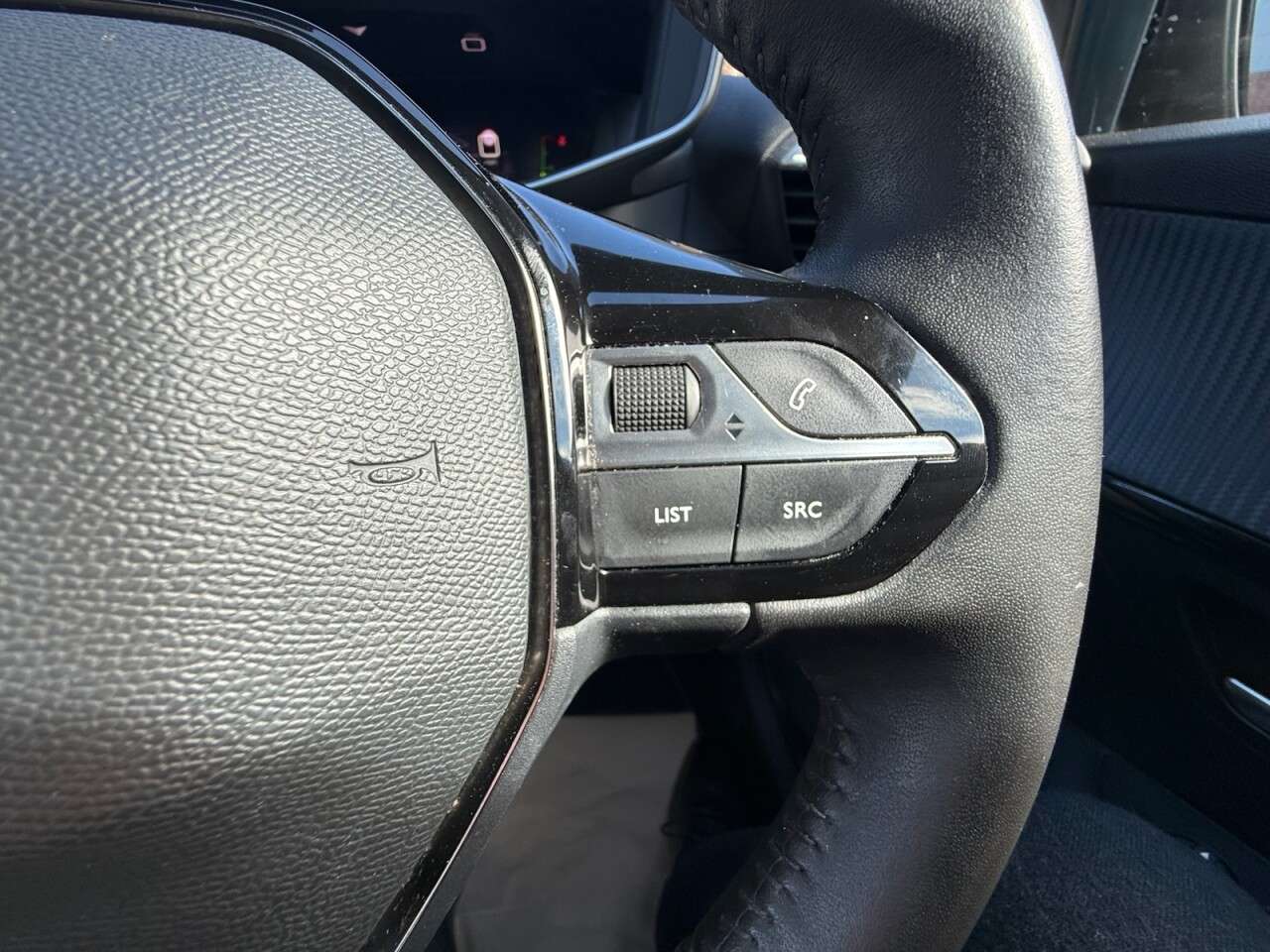 2022 PEUGEOT 208 2022 PEUGEOT 208