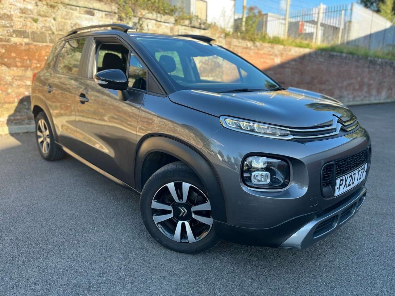 A 2020 CITROEN C3 AIRCROSS 1.2 PureTech Feel SUV 5dr Petrol Manual 6 Spd Euro 6 (s/s) (110 ps) A 2020 CITROEN C3 AIRCROSS 1.2 PureTech Feel SUV 5dr Petrol Manual 6 Spd Euro 6 (s/s) (110 ps)