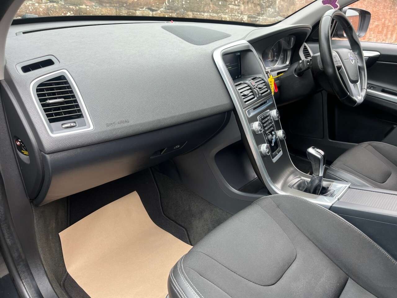 2015 VOLVO XC60 2015 VOLVO XC60