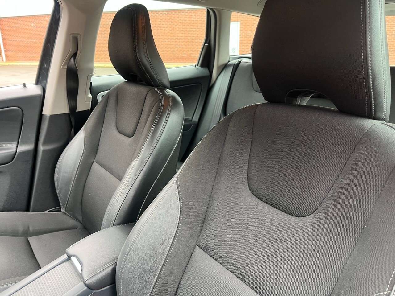 2015 VOLVO XC60 2015 VOLVO XC60