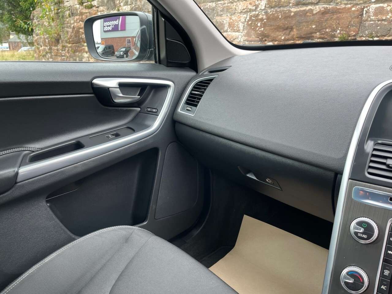 2015 VOLVO XC60 2015 VOLVO XC60