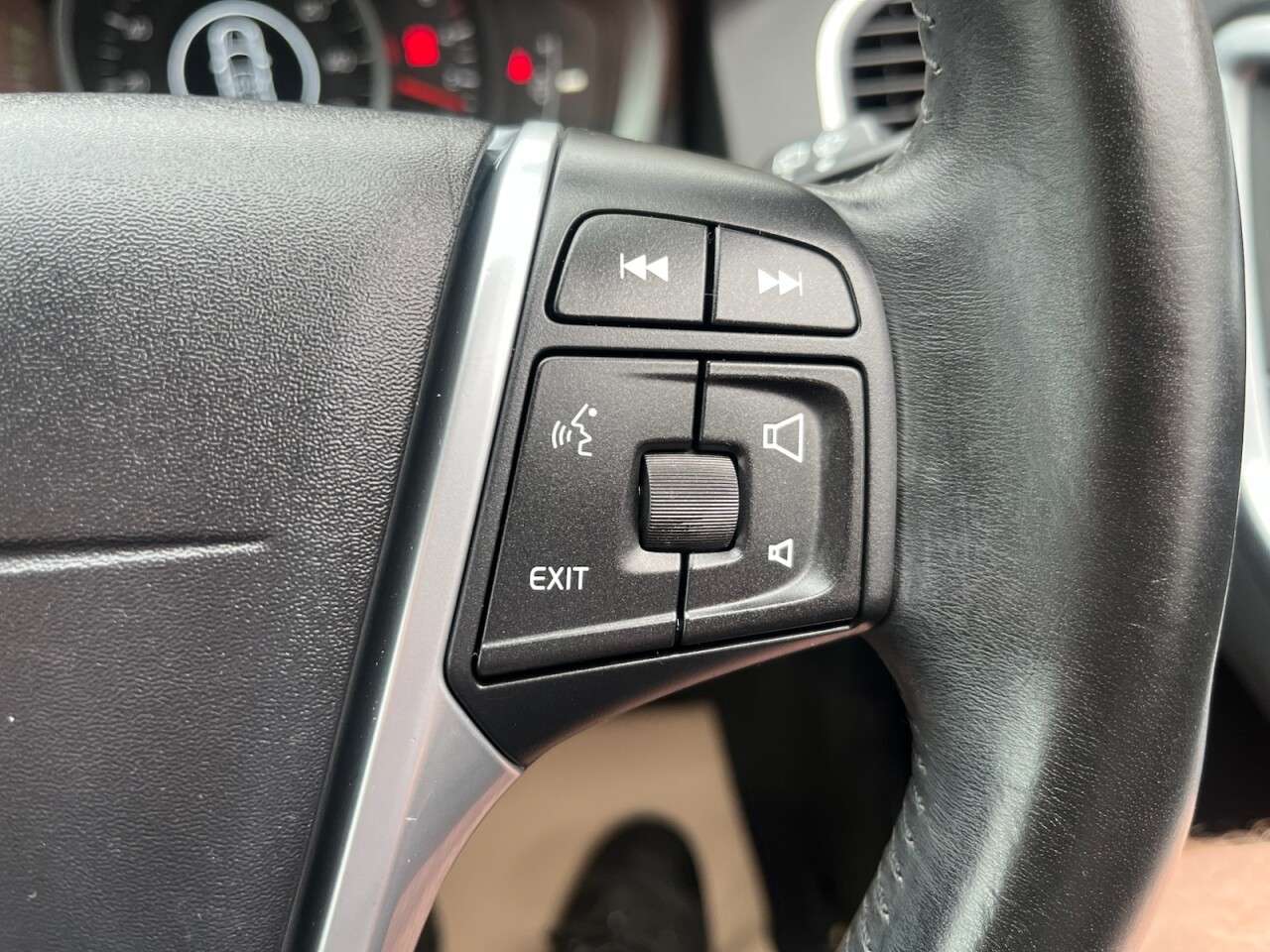 2015 VOLVO XC60 2015 VOLVO XC60