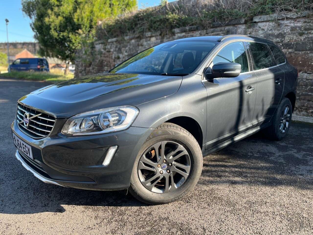 A 2015 VOLVO XC60 2.0 D4 SE Nav SUV 5dr Diesel Manual Euro 6 (s/s) (181 ps) A 2015 VOLVO XC60 2.0 D4 SE Nav SUV 5dr Diesel Manual Euro 6 (s/s) (181 ps)
