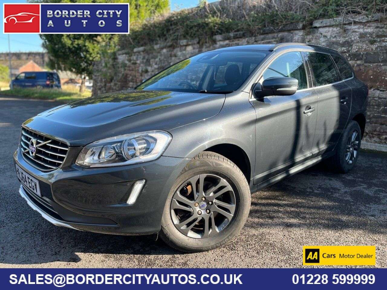 A 2015 VOLVO XC60 2.0 D4 SE Nav SUV 5dr Diesel Manual Euro 6 (s/s) (181 ps) A 2015 VOLVO XC60 2.0 D4 SE Nav SUV 5dr Diesel Manual Euro 6 (s/s) (181 ps)