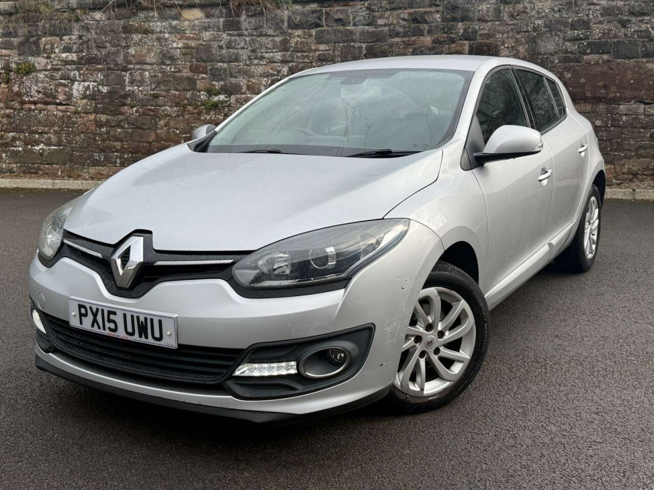A 2015 RENAULT MEGANE 1.5 dCi ENERGY Dynamique TomTom Hatchback 5dr Diesel Manual Euro 5 (s/s) (1 A 2015 RENAULT MEGANE 1.5 dCi ENERGY Dynamique TomTom Hatchback 5dr Diesel Manual Euro 5 (s/s) (1