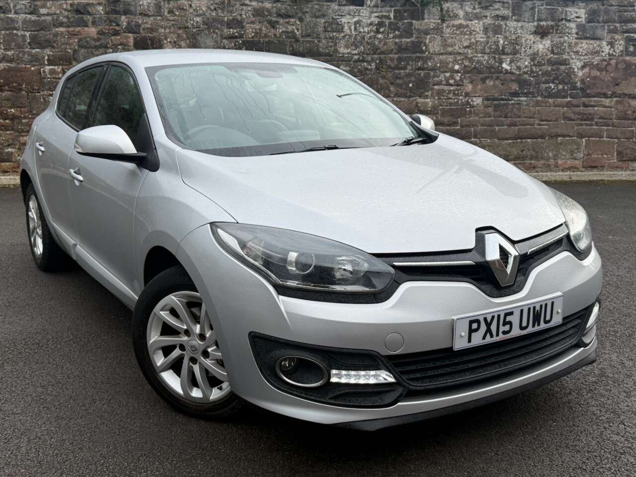 A 2015 RENAULT MEGANE 1.5 dCi ENERGY Dynamique TomTom Hatchback 5dr Diesel Manual Euro 5 (s/s) (1 A 2015 RENAULT MEGANE 1.5 dCi ENERGY Dynamique TomTom Hatchback 5dr Diesel Manual Euro 5 (s/s) (1