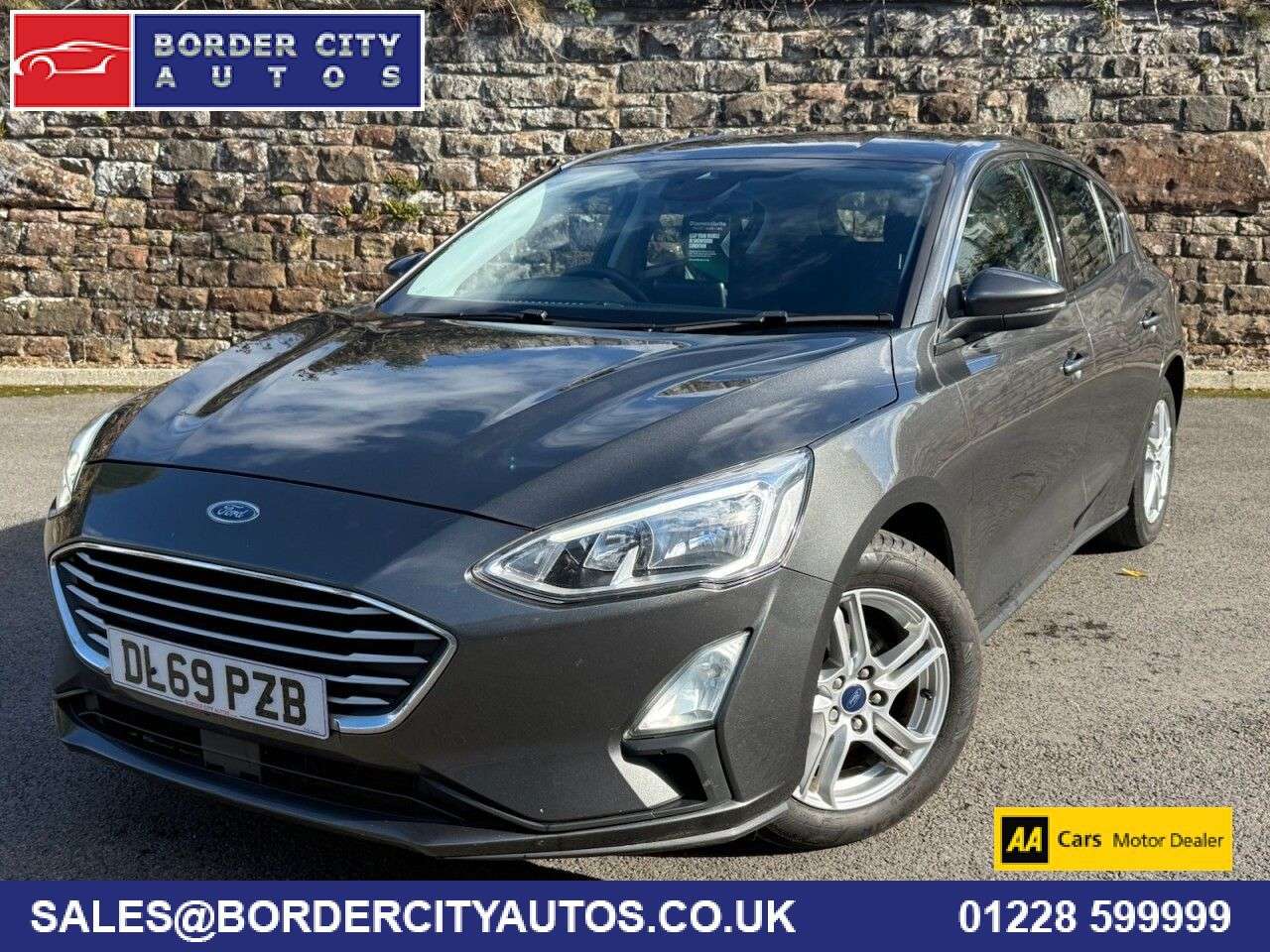 A 2019 FORD FOCUS 1.0T EcoBoost Zetec Hatchback 5dr Petrol Manual Euro 6 (s/s) (125 ps) A 2019 FORD FOCUS 1.0T EcoBoost Zetec Hatchback 5dr Petrol Manual Euro 6 (s/s) (125 ps)