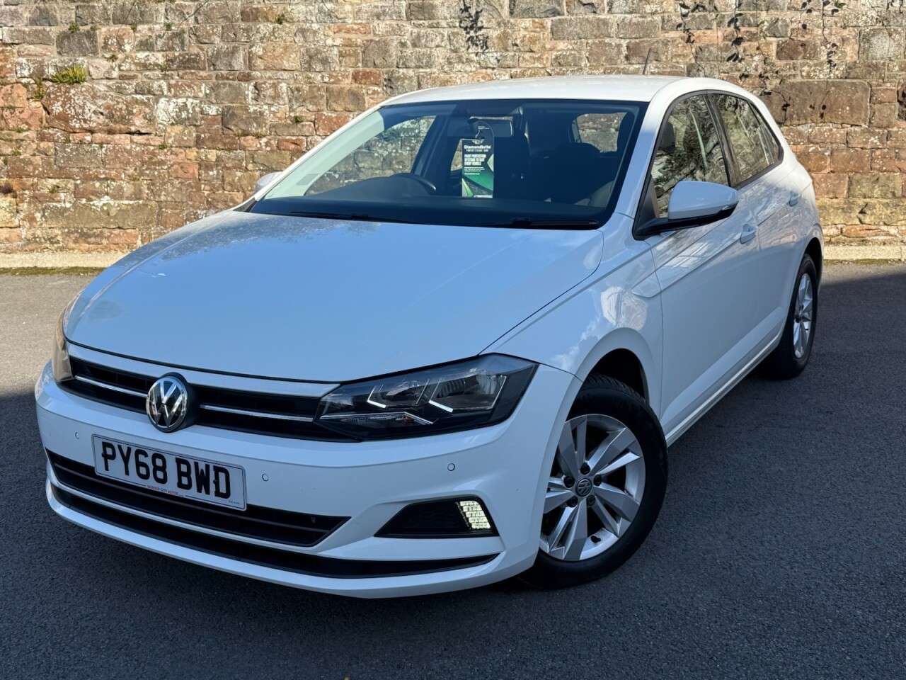 A 2019 VOLKSWAGEN POLO 1.0 TSI GPF SE Hatchback 5dr Petrol Manual Euro 6 (s/s) (95 ps) A 2019 VOLKSWAGEN POLO 1.0 TSI GPF SE Hatchback 5dr Petrol Manual Euro 6 (s/s) (95 ps)