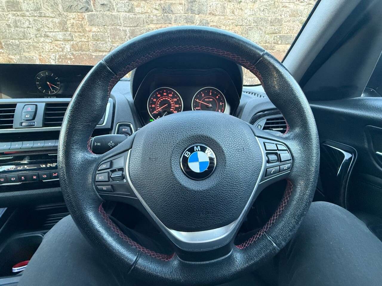 2017 BMW 1 SERIES 2017 BMW 1 SERIES