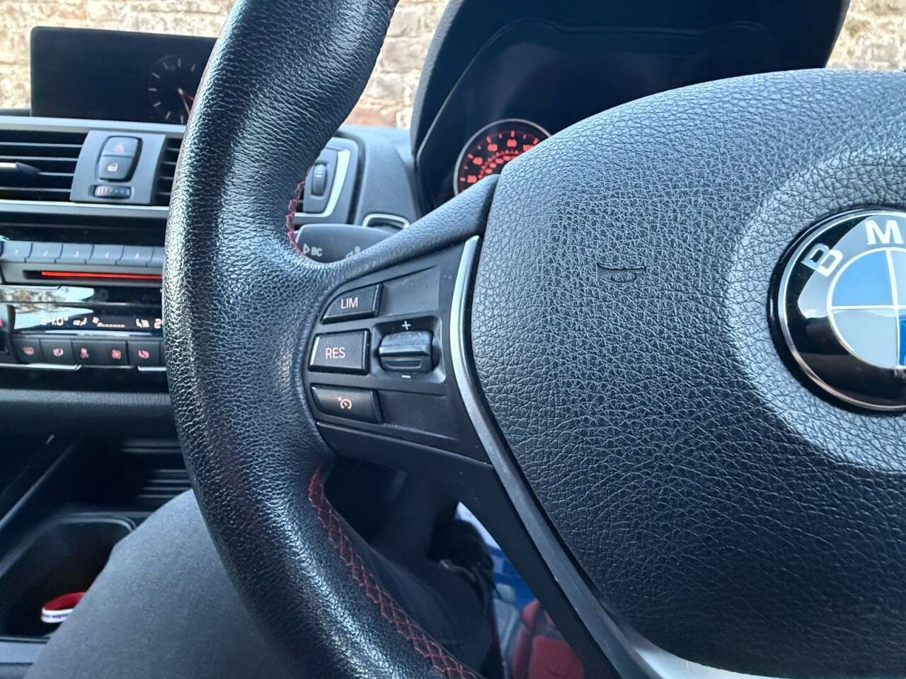 2017 BMW 1 SERIES 2017 BMW 1 SERIES