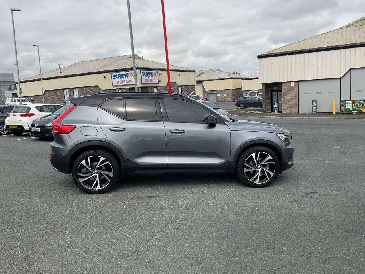 2019 VOLVO XC40 2019 VOLVO XC40