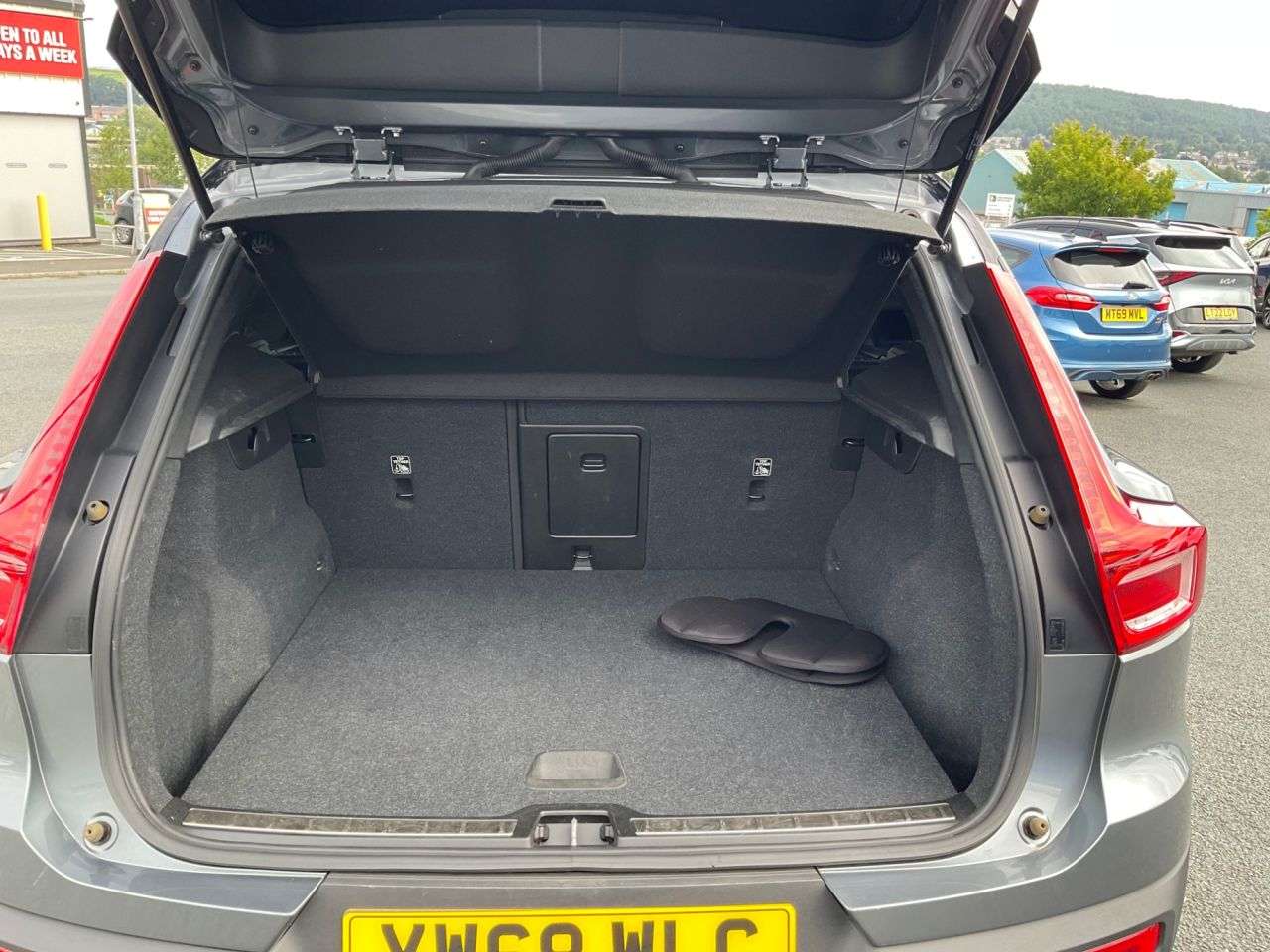 2019 VOLVO XC40 2019 VOLVO XC40