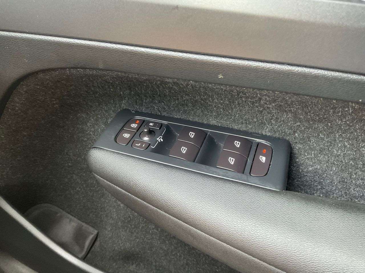 2019 VOLVO XC40 2019 VOLVO XC40