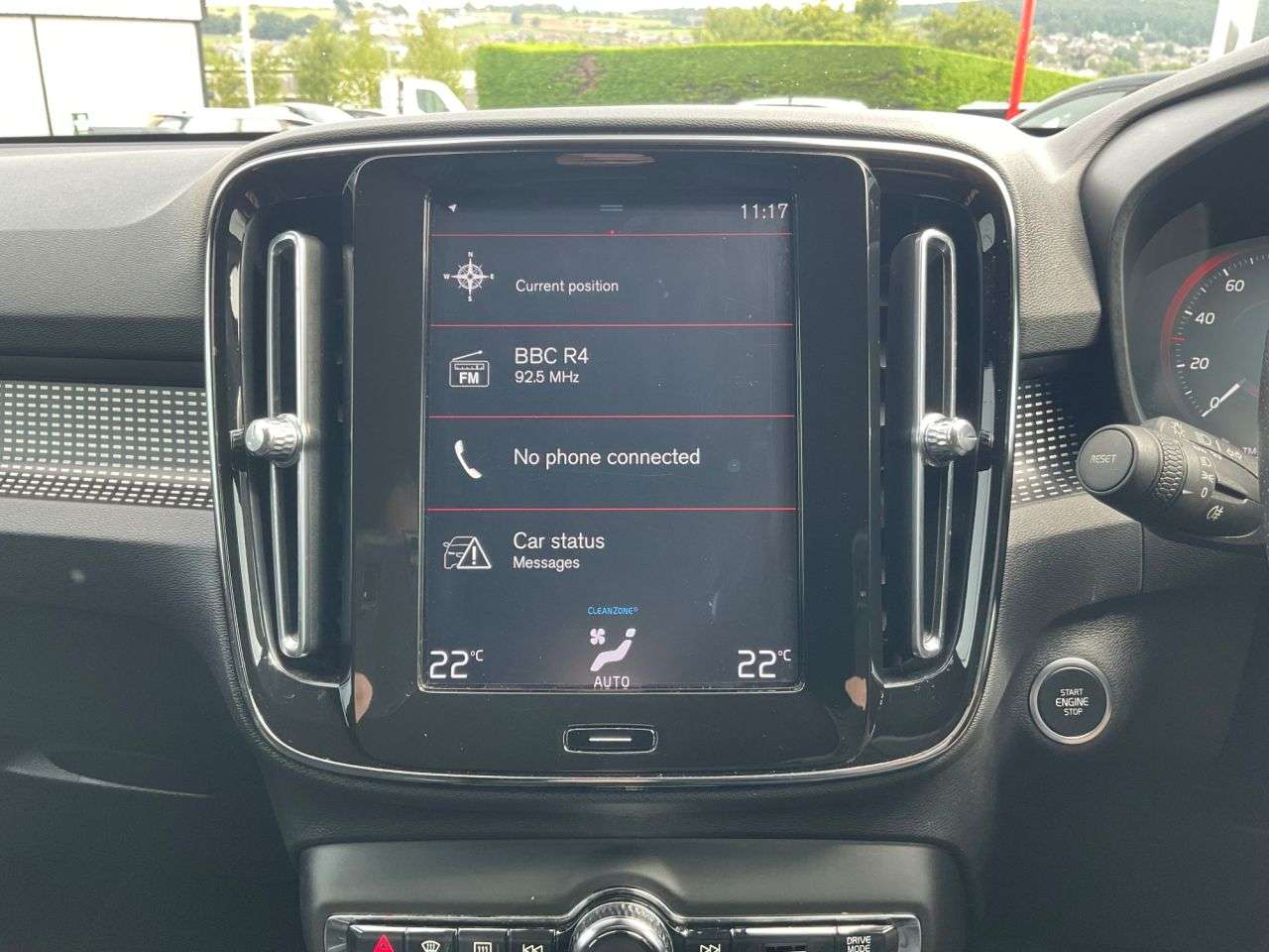 2019 VOLVO XC40 2019 VOLVO XC40