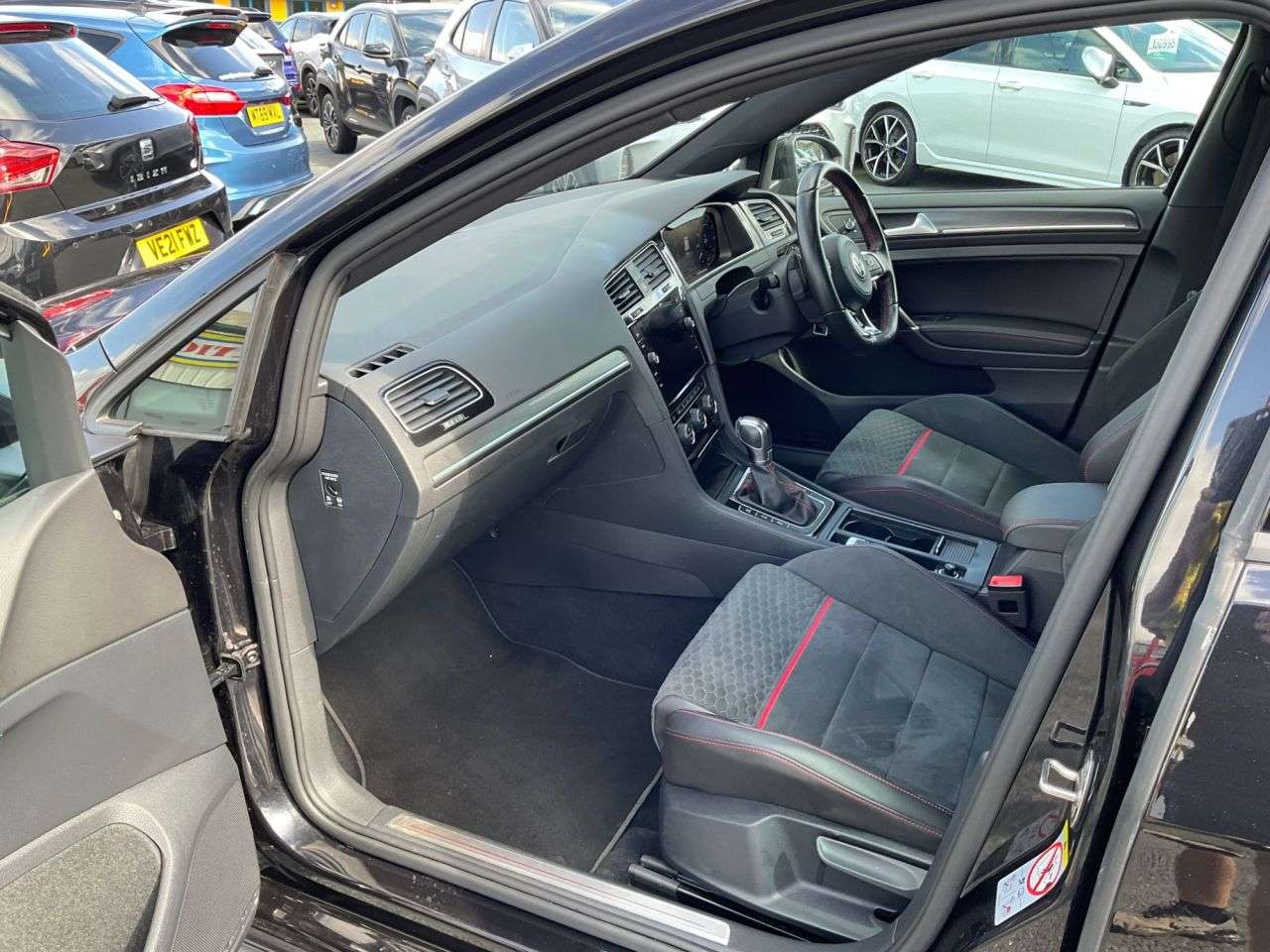 2019 VOLKSWAGEN GOLF 2019 VOLKSWAGEN GOLF