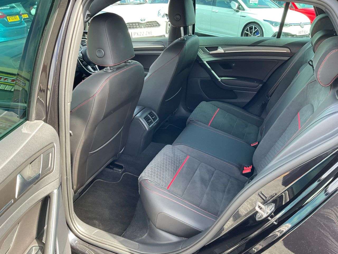 2019 VOLKSWAGEN GOLF 2019 VOLKSWAGEN GOLF