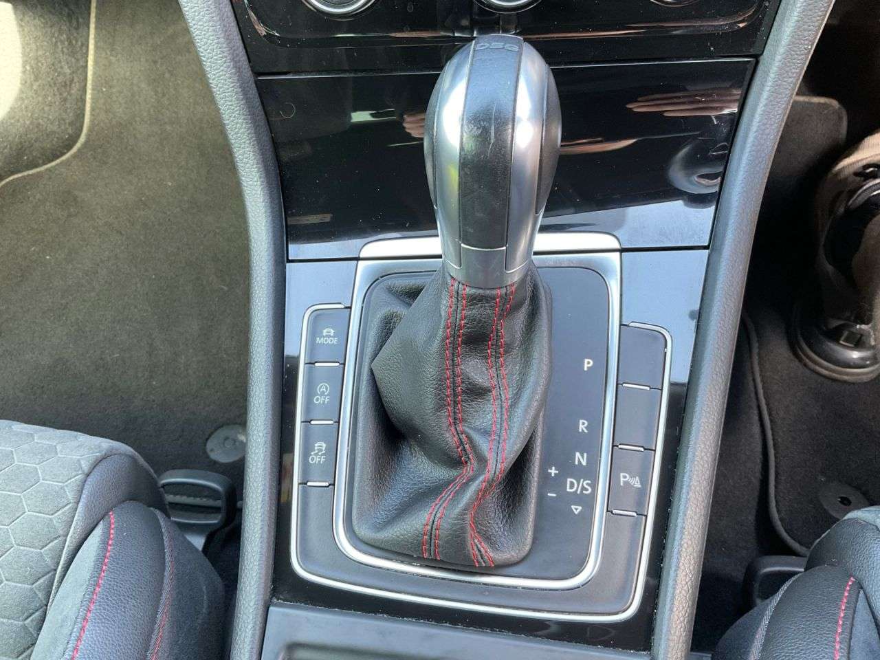 2019 VOLKSWAGEN GOLF 2019 VOLKSWAGEN GOLF