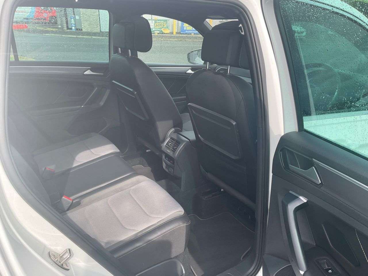 2017 VOLKSWAGEN TIGUAN 2017 VOLKSWAGEN TIGUAN