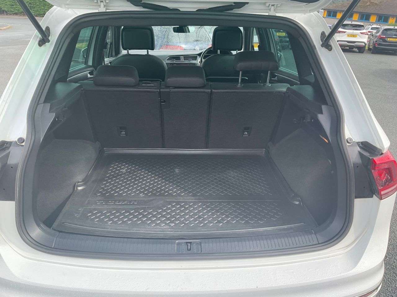 2017 VOLKSWAGEN TIGUAN 2017 VOLKSWAGEN TIGUAN