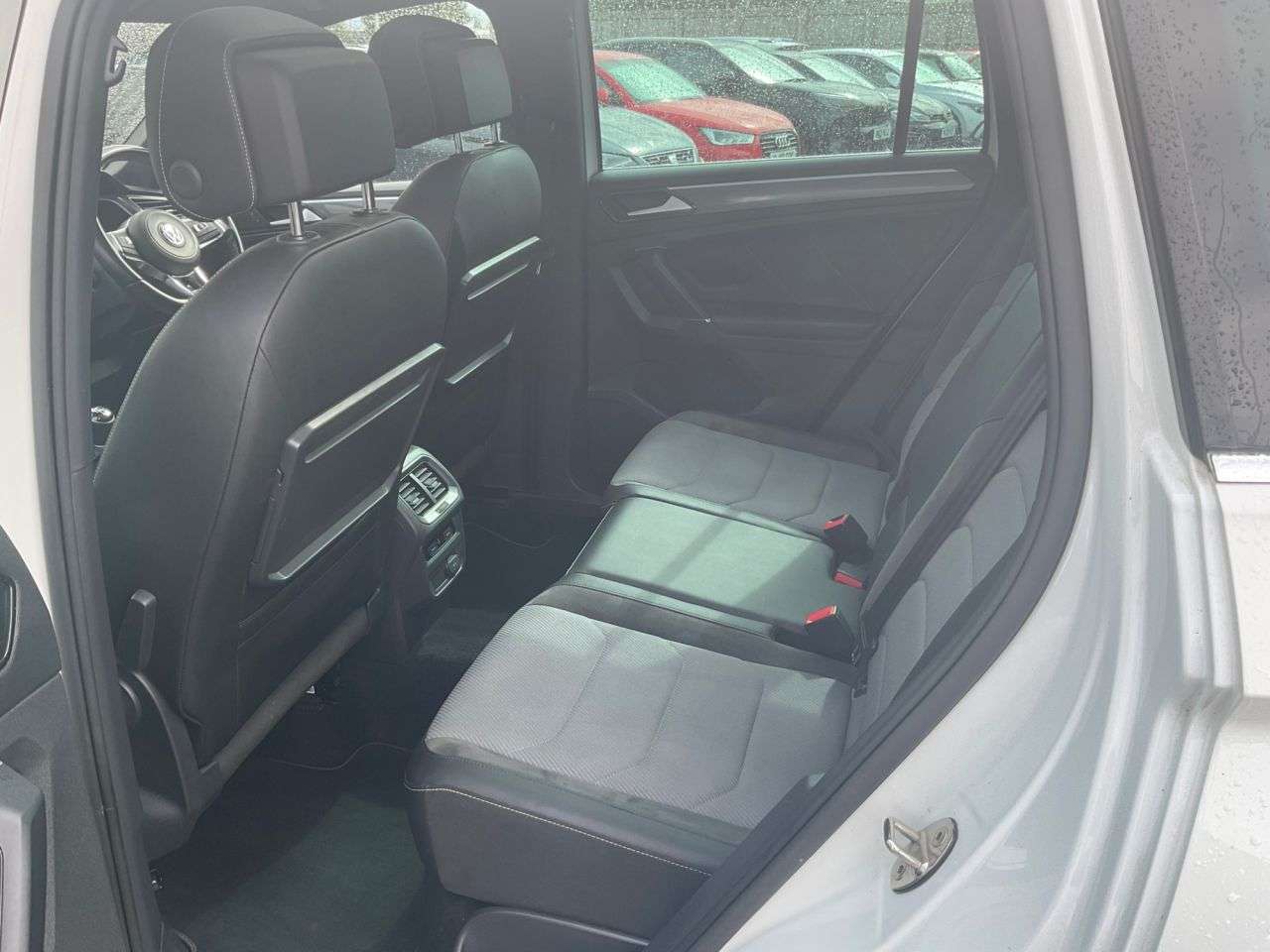 2017 VOLKSWAGEN TIGUAN 2017 VOLKSWAGEN TIGUAN