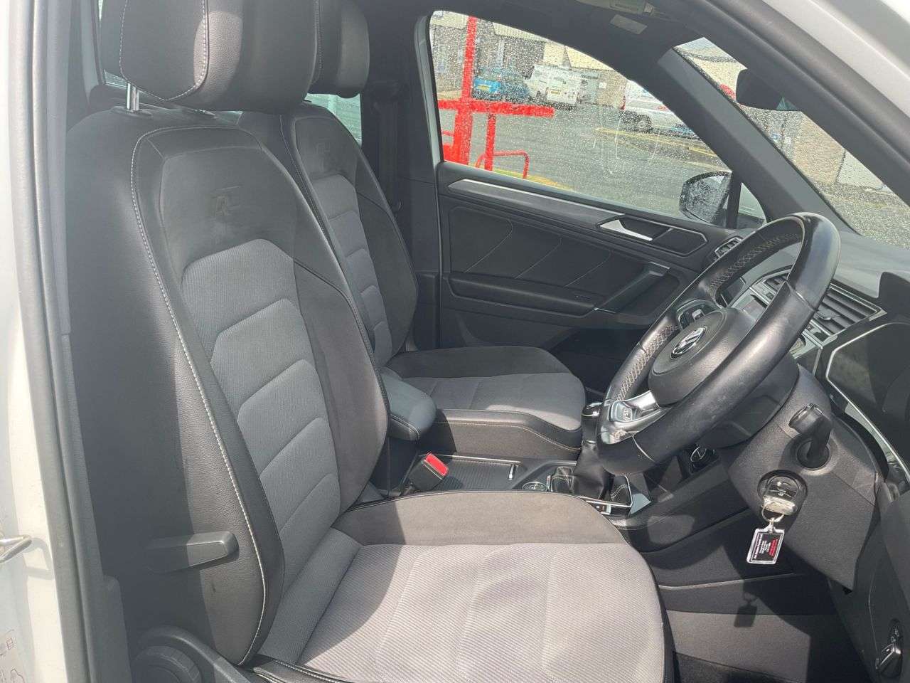 2017 VOLKSWAGEN TIGUAN 2017 VOLKSWAGEN TIGUAN