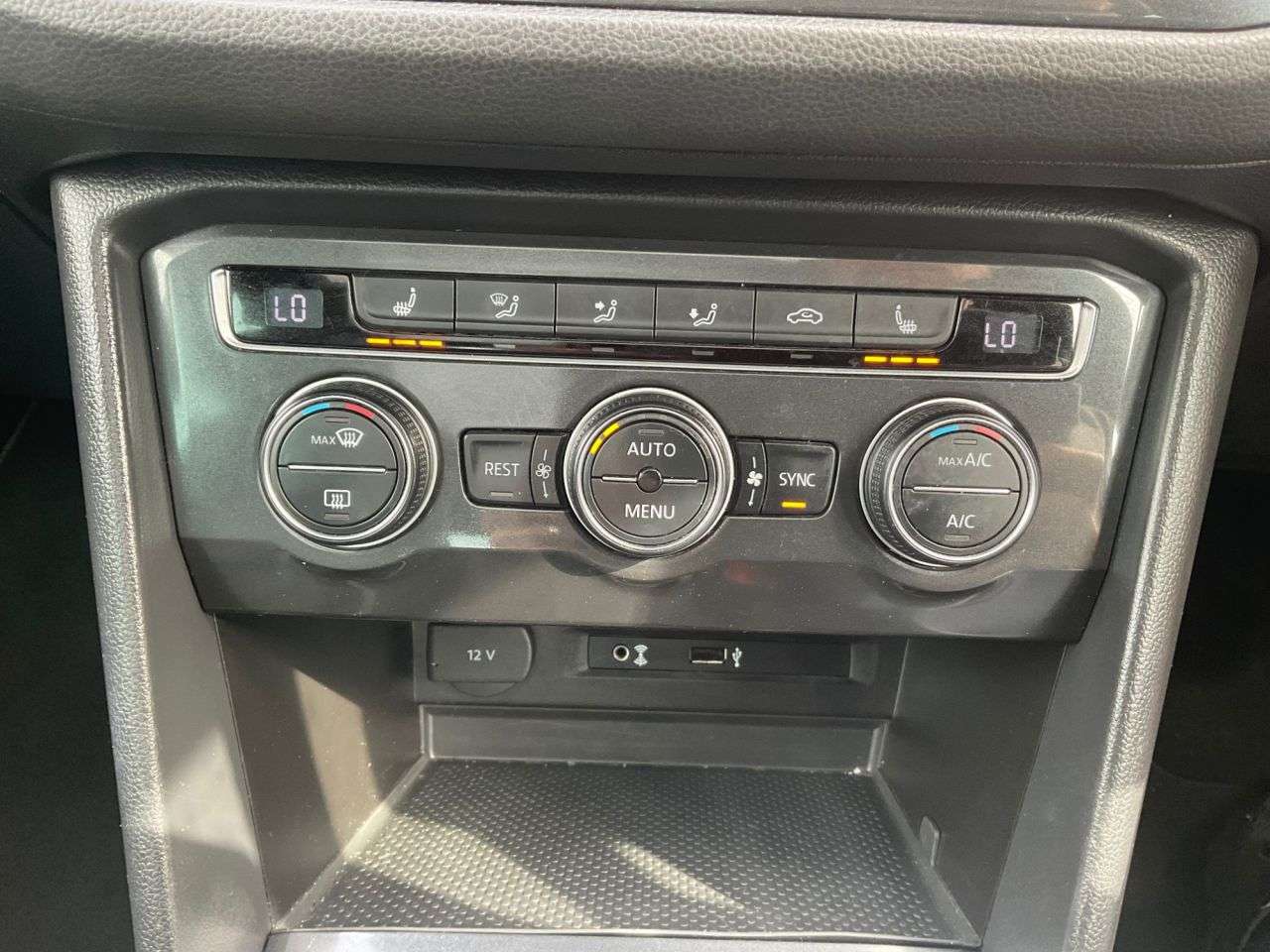 2017 VOLKSWAGEN TIGUAN 2017 VOLKSWAGEN TIGUAN