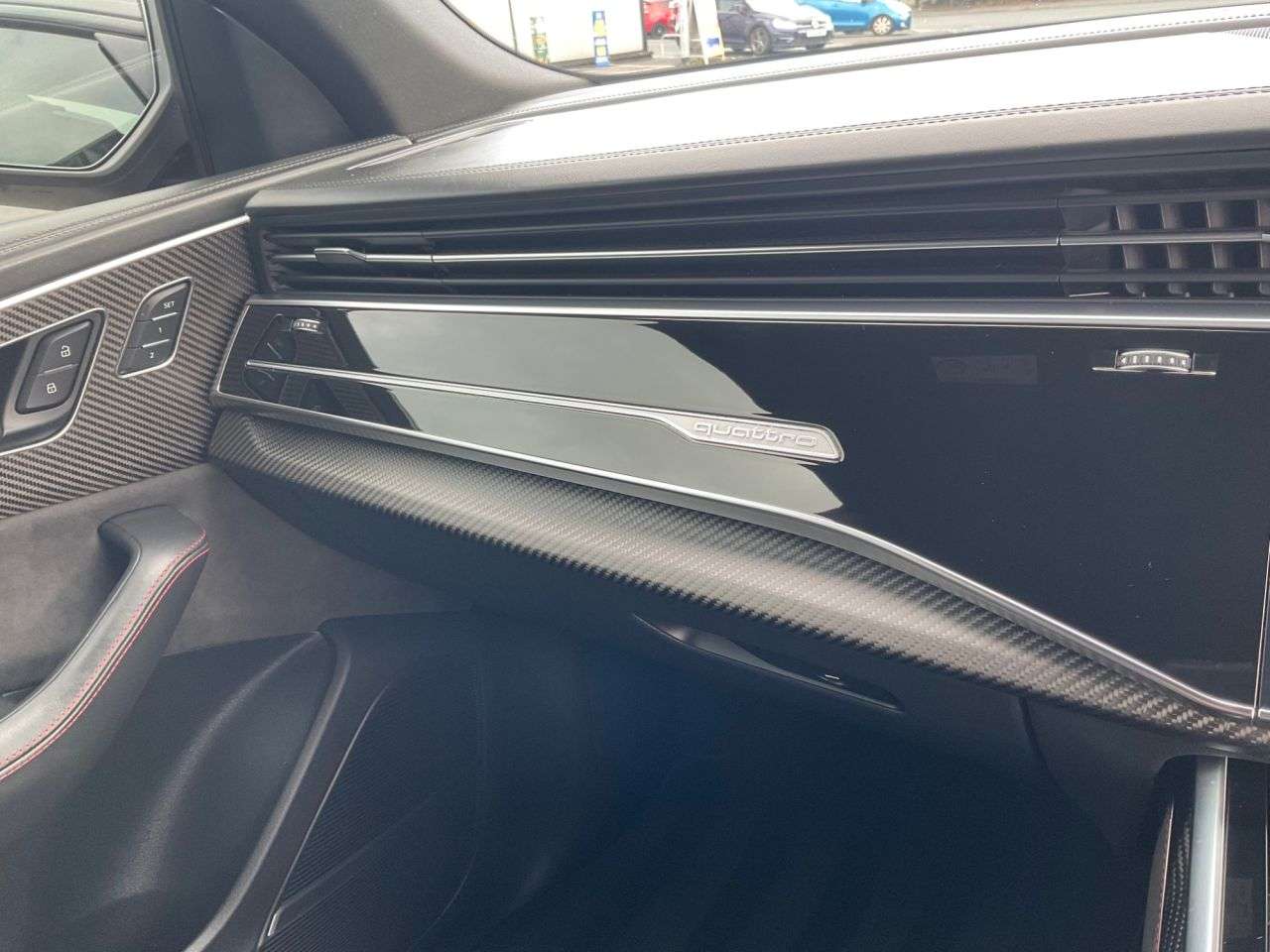 2021 AUDI RSQ8 2021 AUDI RSQ8