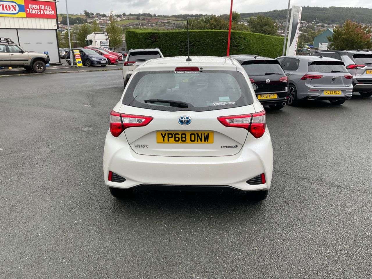 2018 TOYOTA YARIS 2018 TOYOTA YARIS