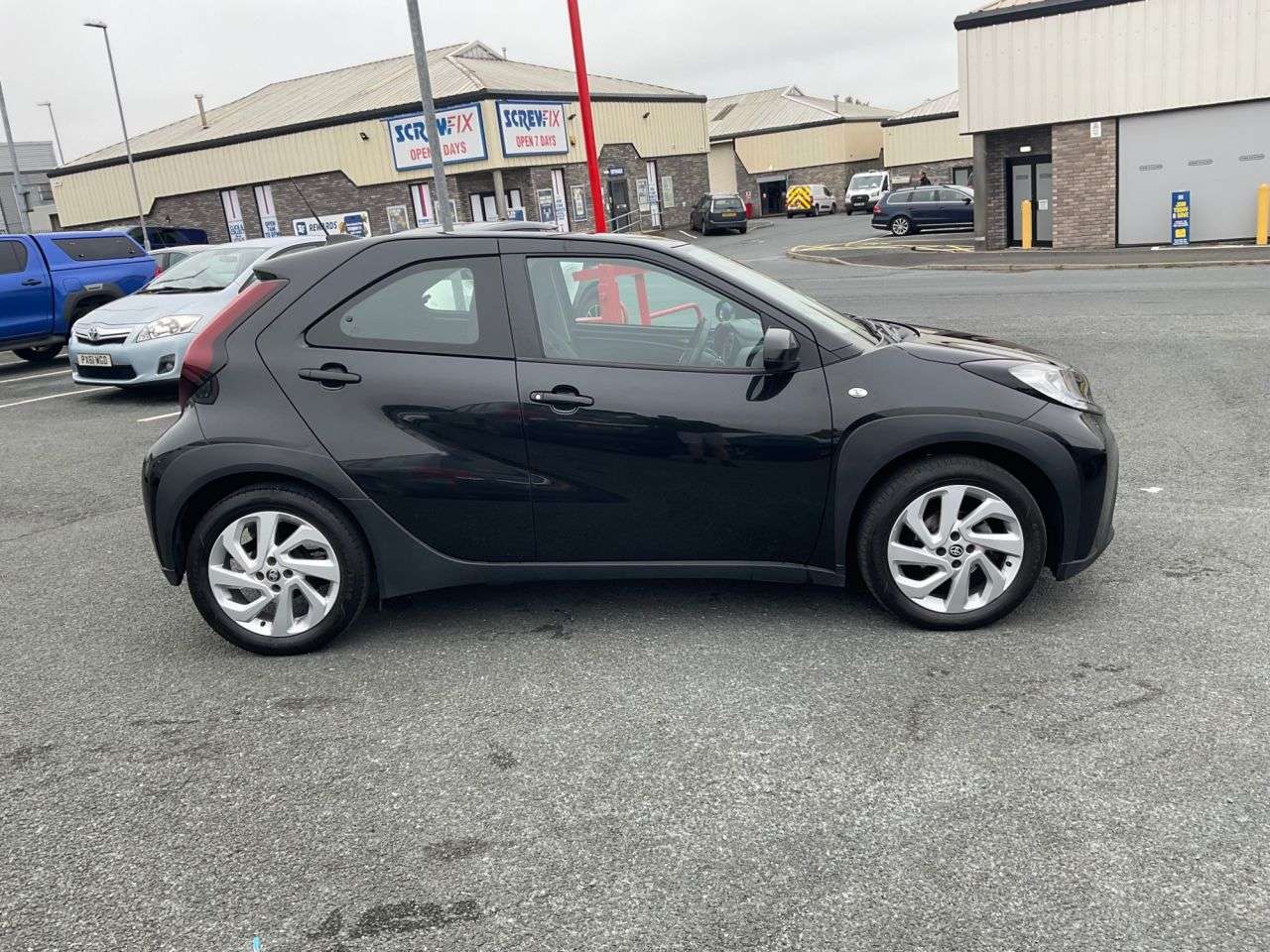 2023 TOYOTA AYGO X 2023 TOYOTA AYGO X