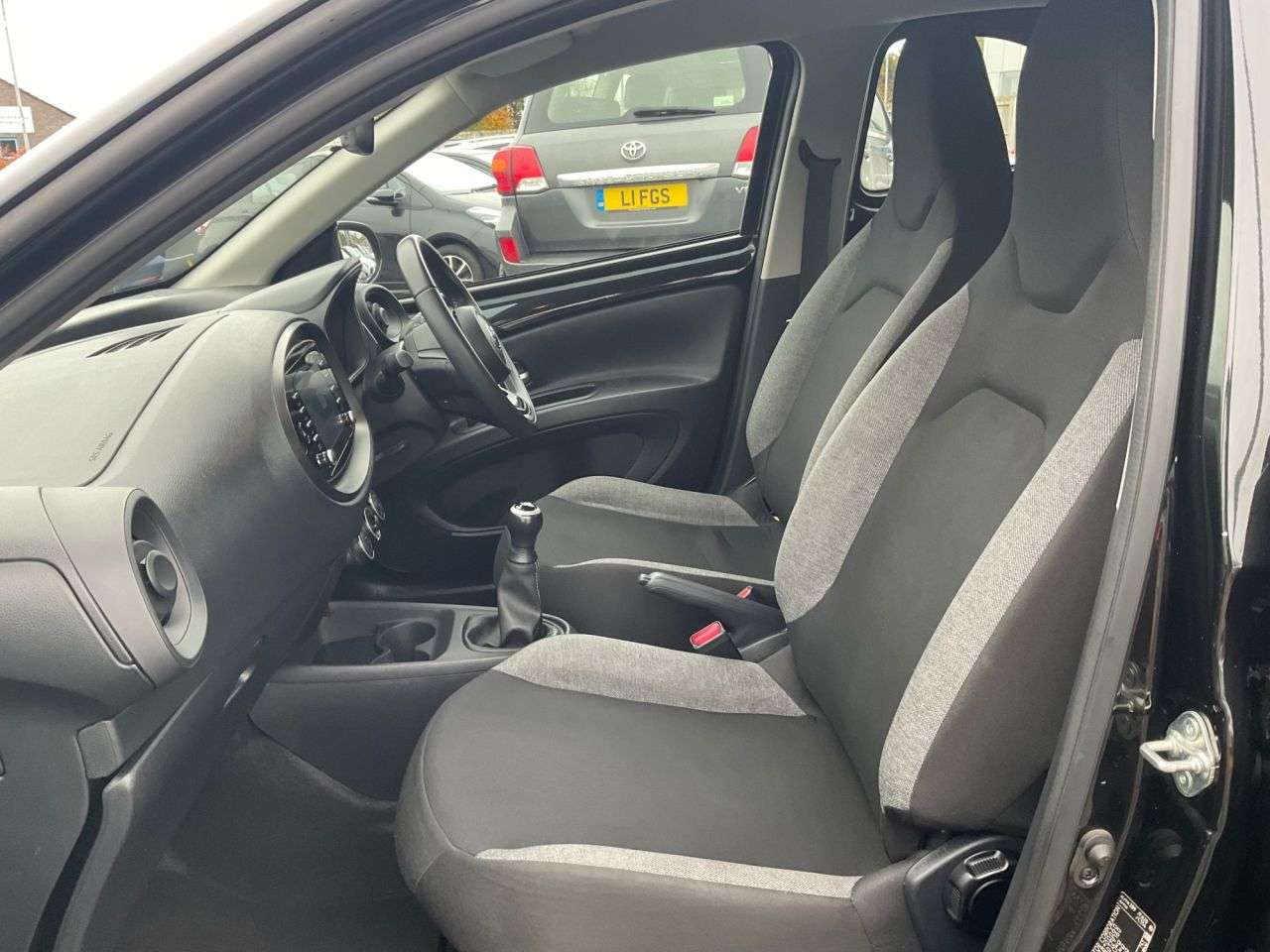 2023 TOYOTA AYGO X 2023 TOYOTA AYGO X