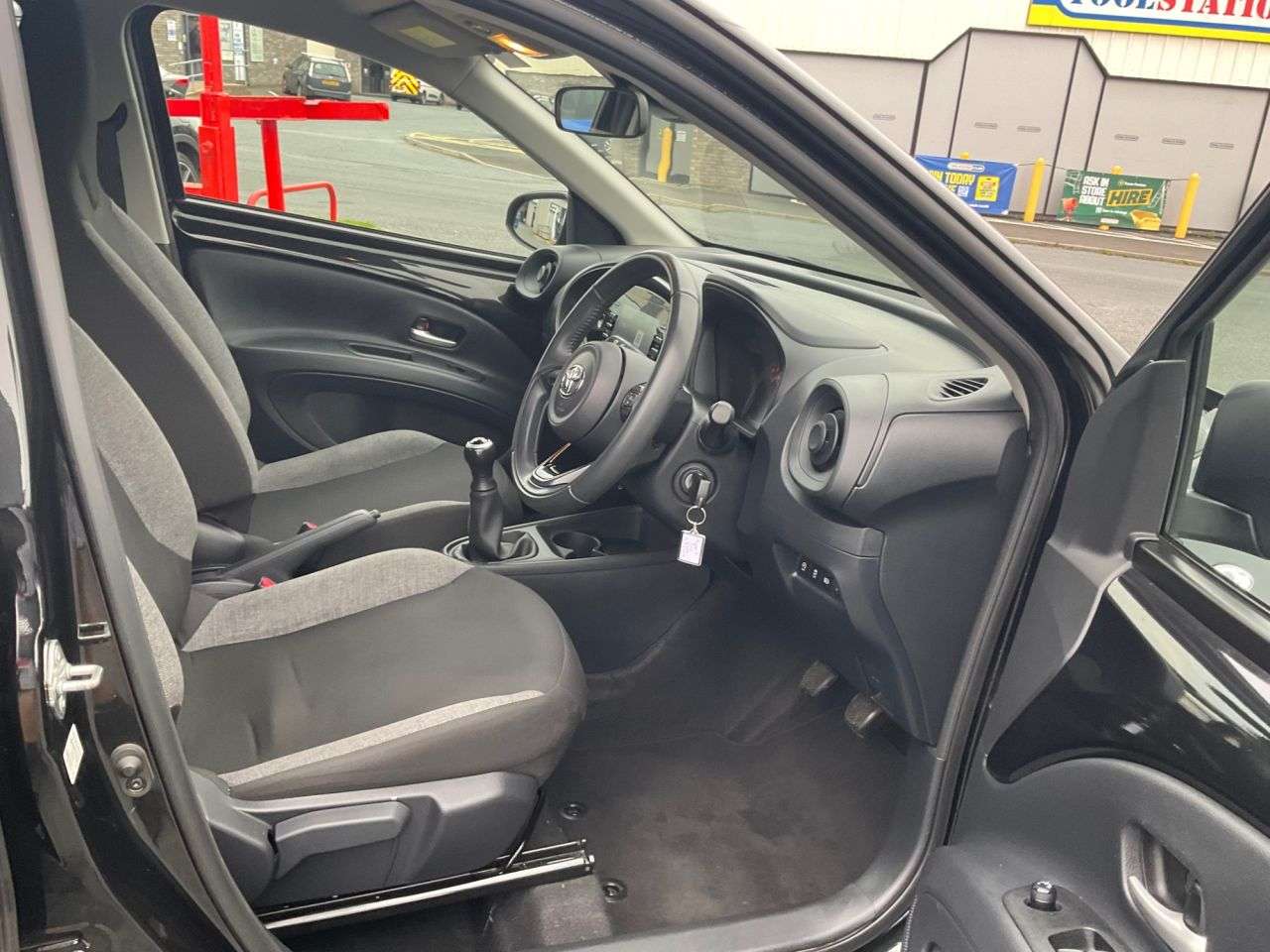 2023 TOYOTA AYGO X 2023 TOYOTA AYGO X