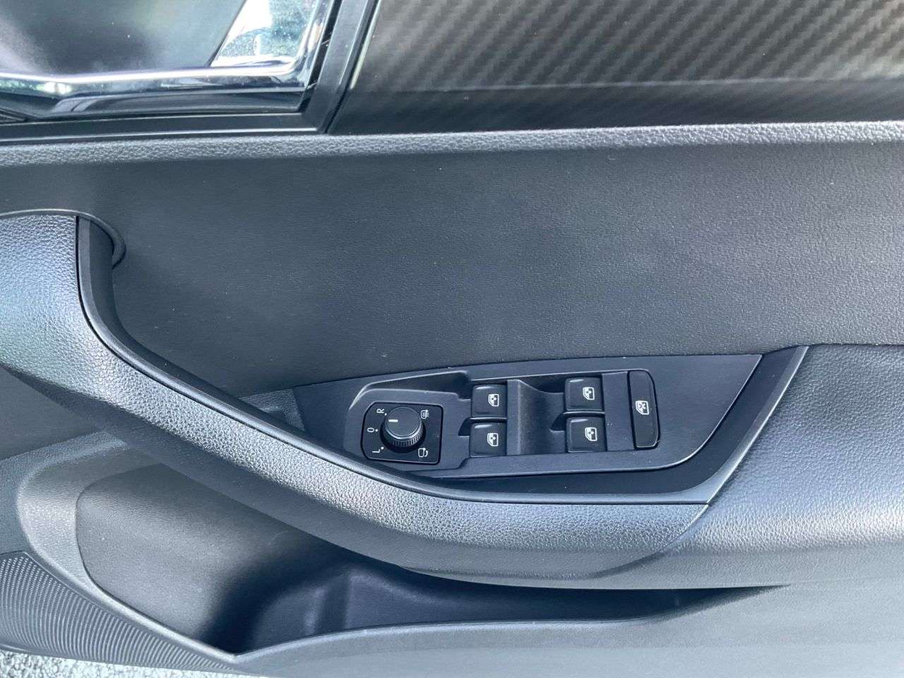 2021 SKODA KAROQ 2021 SKODA KAROQ