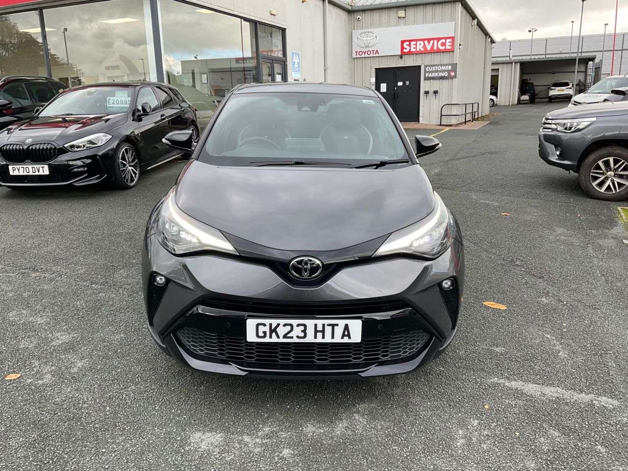 2023 TOYOTA C-HR 2023 TOYOTA C-HR