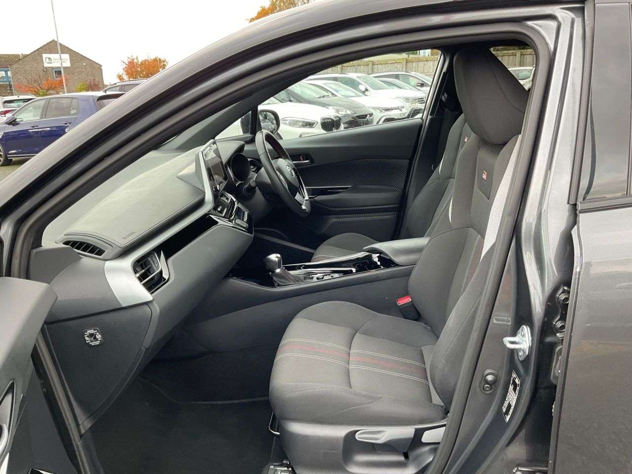 2023 TOYOTA C-HR 2023 TOYOTA C-HR