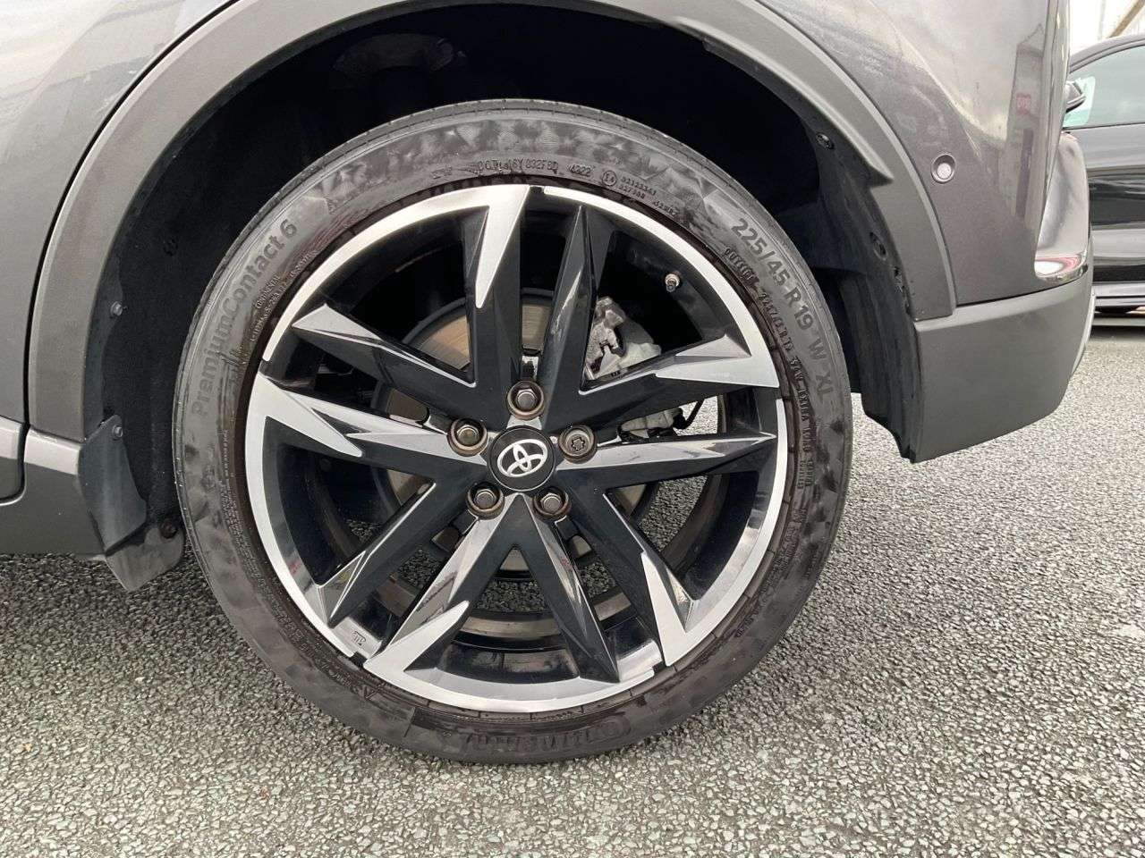 2023 TOYOTA C-HR 2023 TOYOTA C-HR