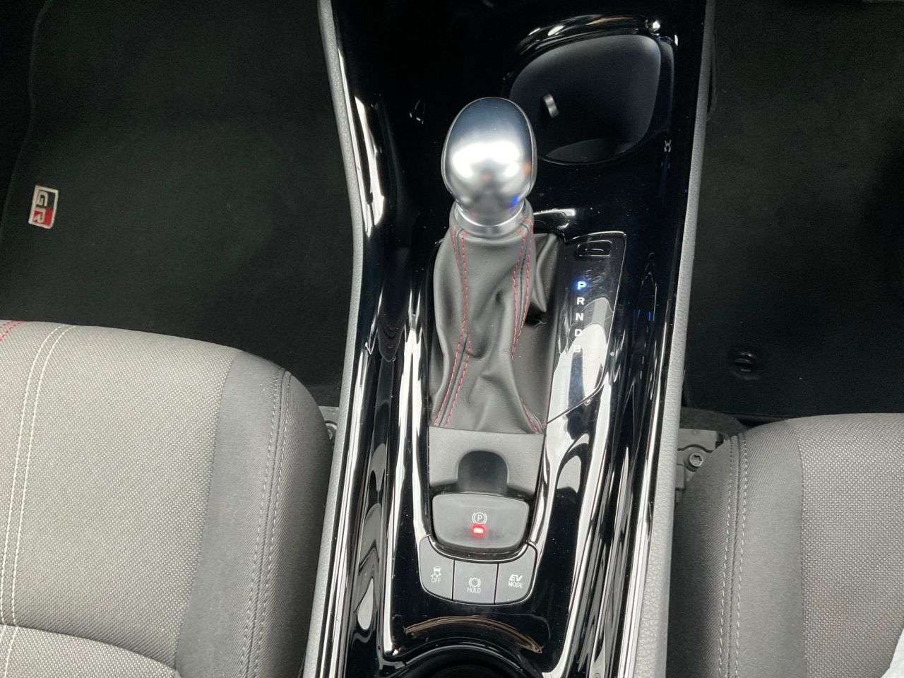 2023 TOYOTA C-HR 2023 TOYOTA C-HR