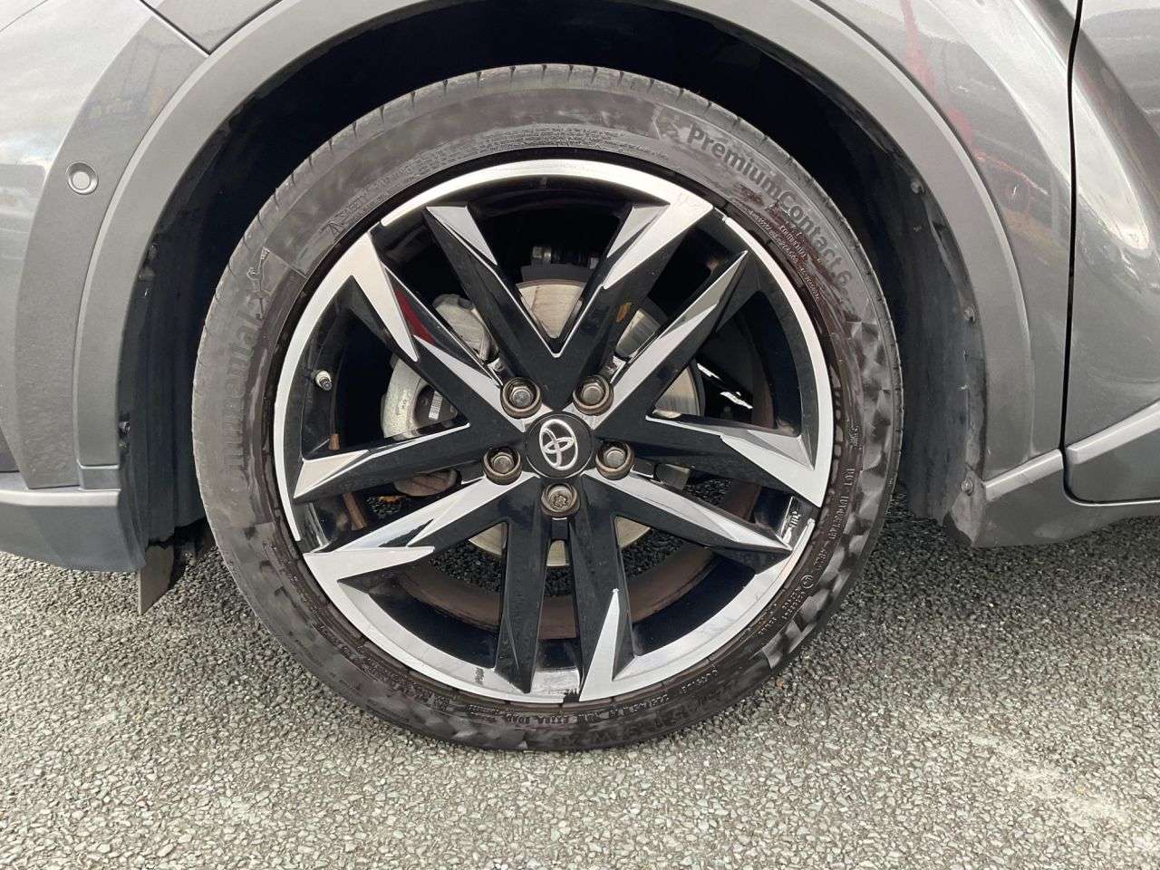 2023 TOYOTA C-HR 2023 TOYOTA C-HR