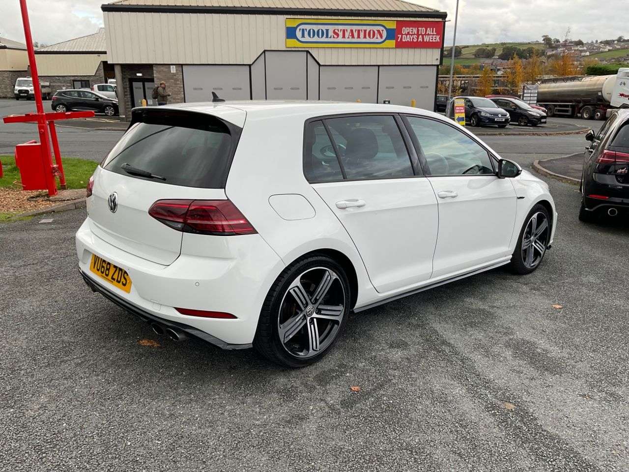 2018 VOLKSWAGEN GOLF 2018 VOLKSWAGEN GOLF