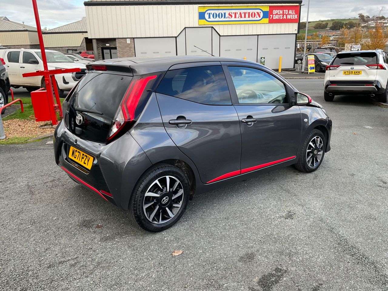 2021 TOYOTA AYGO 2021 TOYOTA AYGO