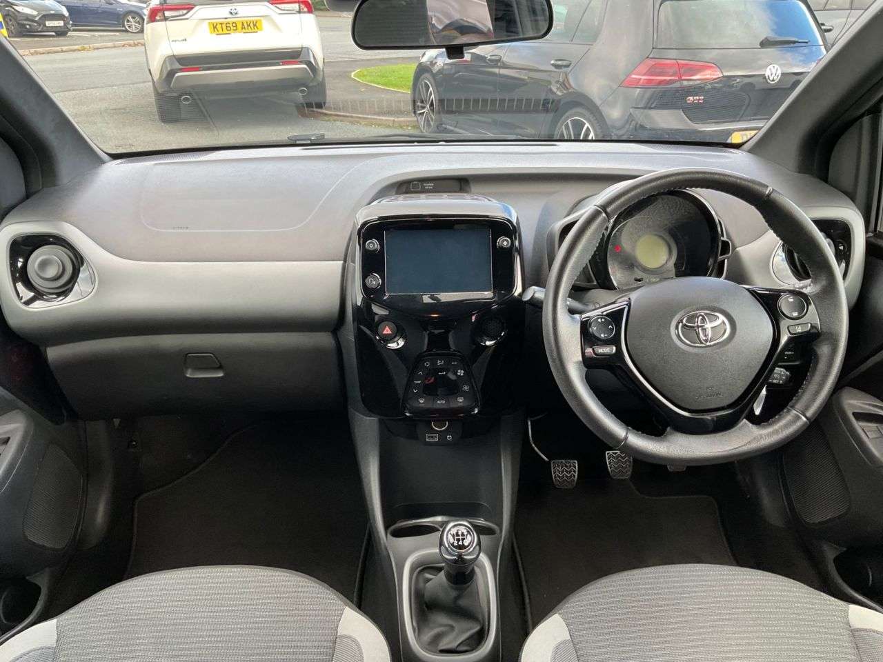 2021 TOYOTA AYGO 2021 TOYOTA AYGO