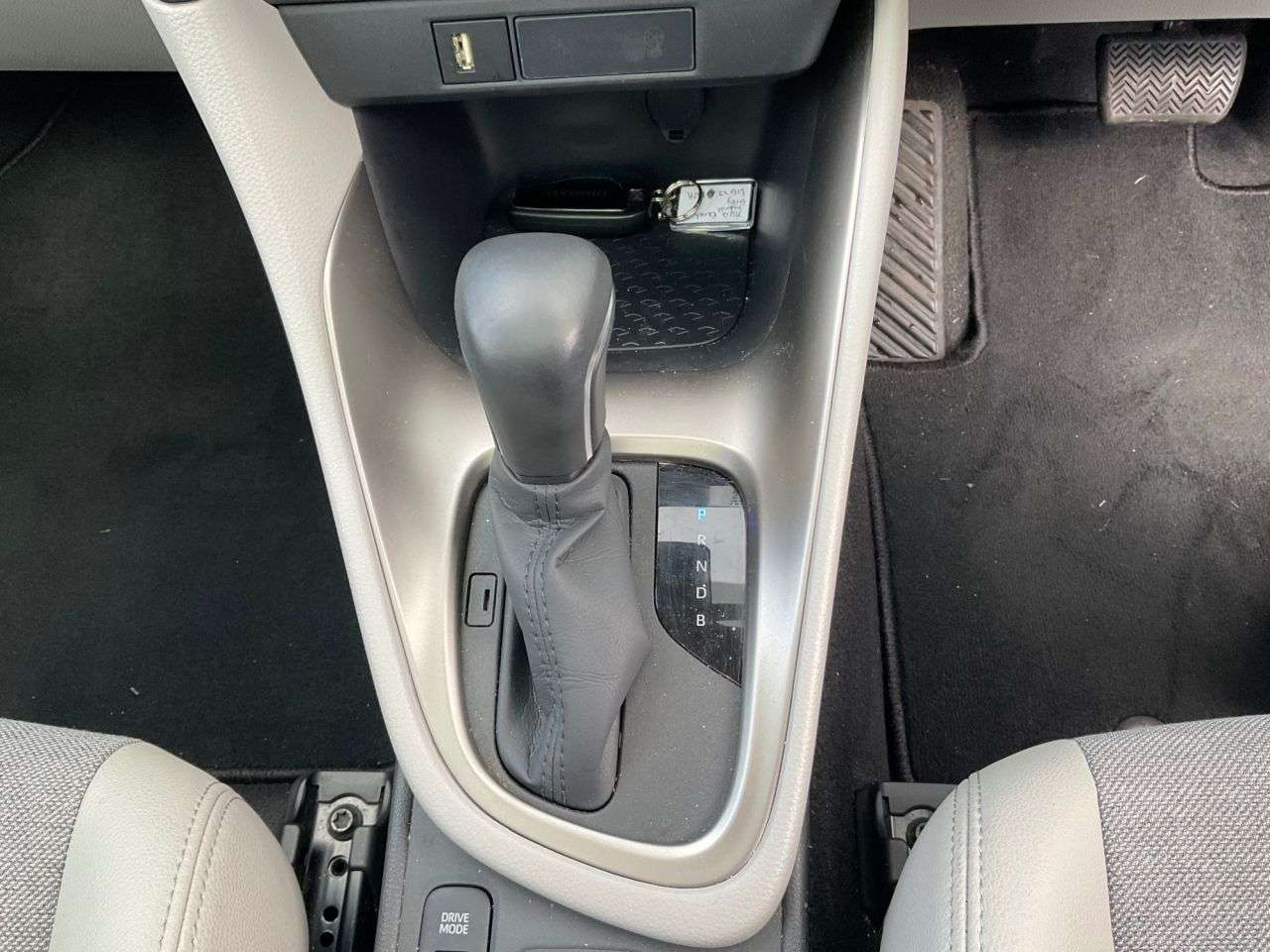 2022 TOYOTA YARIS 2022 TOYOTA YARIS