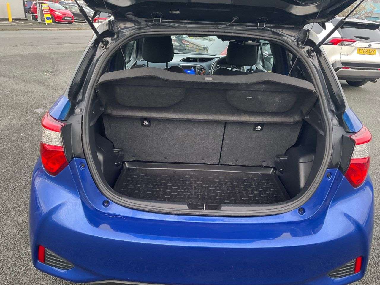 2017 TOYOTA YARIS 2017 TOYOTA YARIS