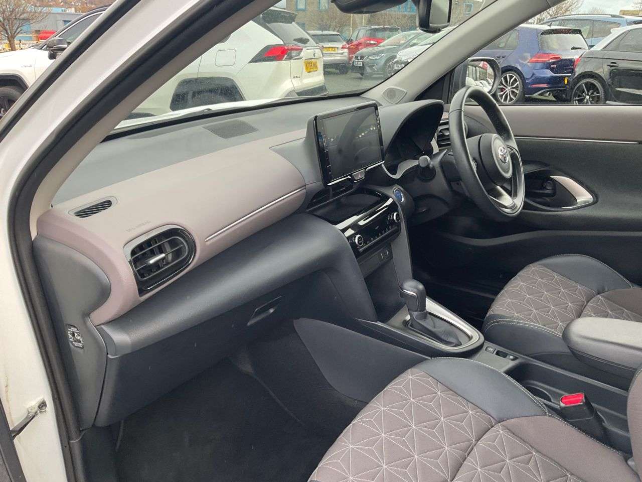 2022 TOYOTA YARIS CROSS 2022 TOYOTA YARIS CROSS