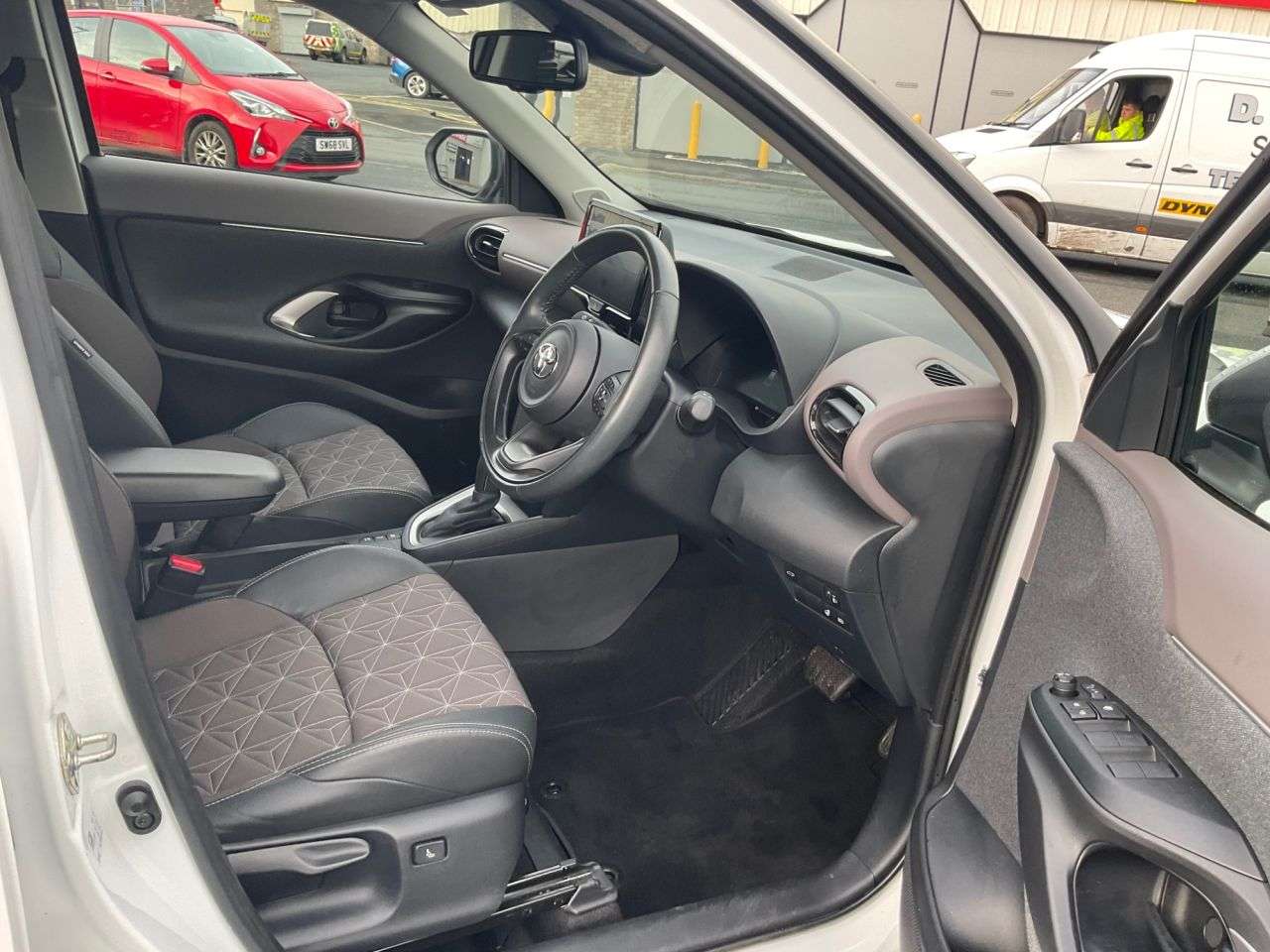 2022 TOYOTA YARIS CROSS 2022 TOYOTA YARIS CROSS