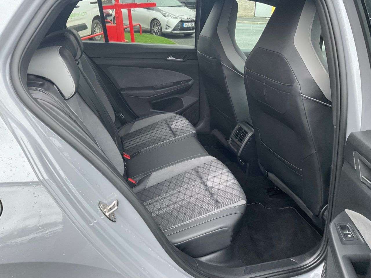 2024 VOLKSWAGEN GOLF 2024 VOLKSWAGEN GOLF