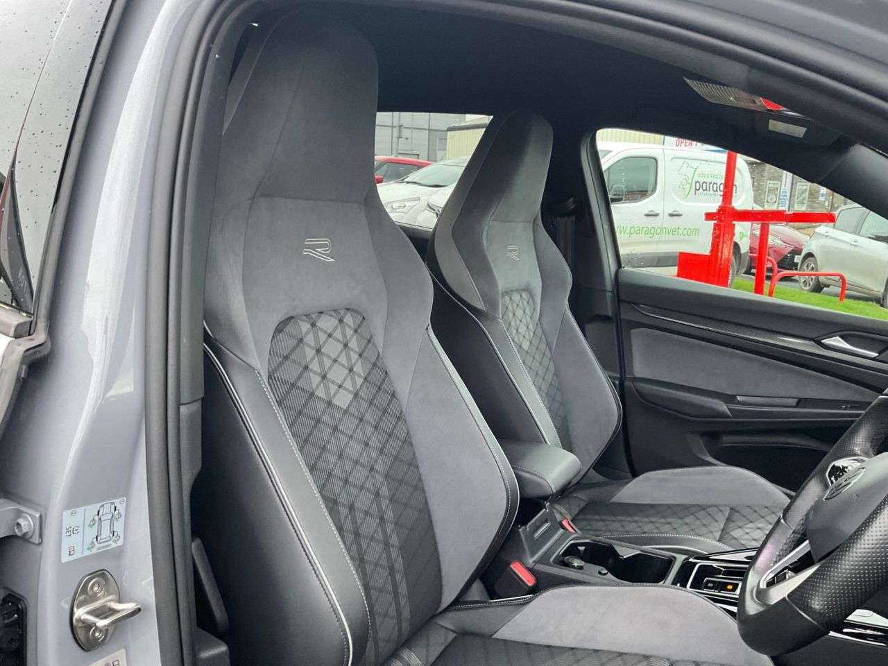 2024 VOLKSWAGEN GOLF 2024 VOLKSWAGEN GOLF