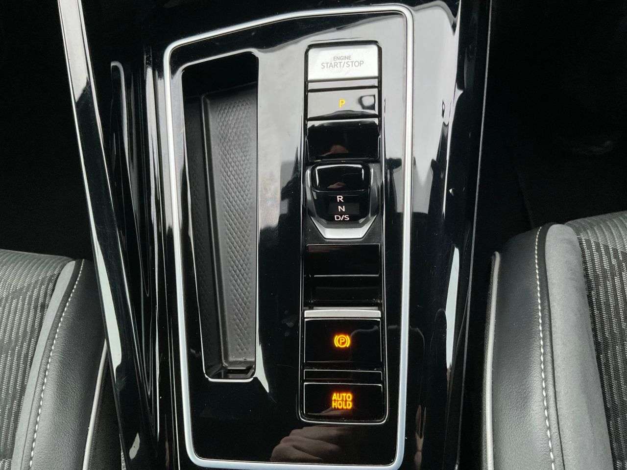 2024 VOLKSWAGEN GOLF 2024 VOLKSWAGEN GOLF