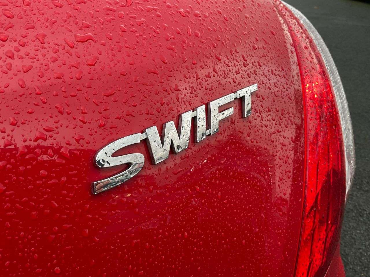 2016 SUZUKI SWIFT 2016 SUZUKI SWIFT
