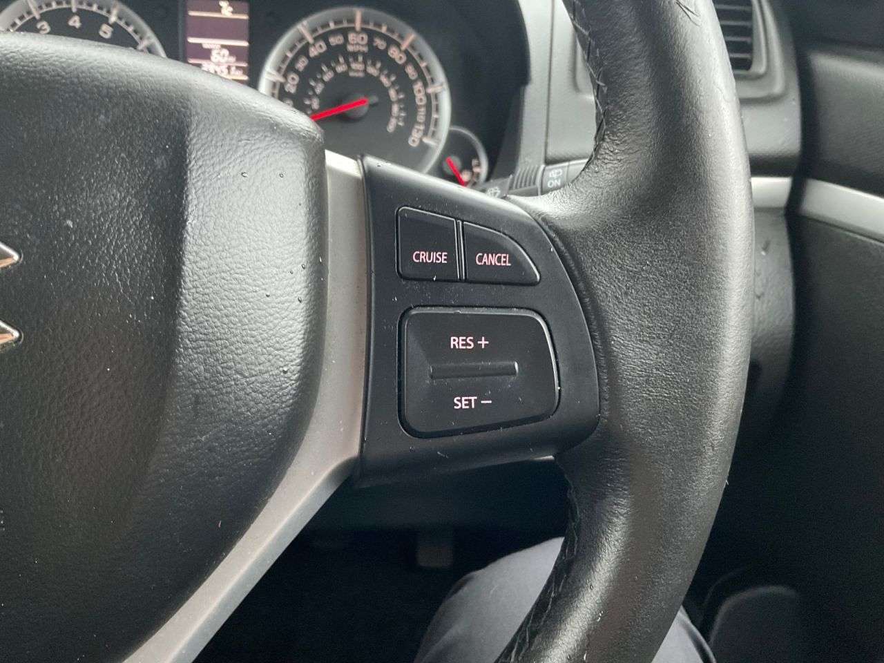 2016 SUZUKI SWIFT 2016 SUZUKI SWIFT