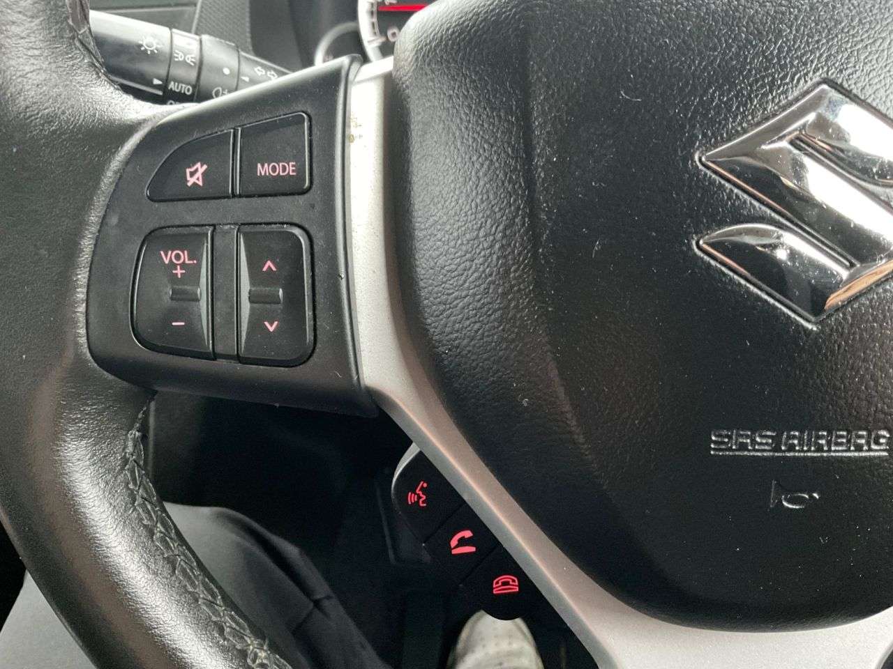 2016 SUZUKI SWIFT 2016 SUZUKI SWIFT